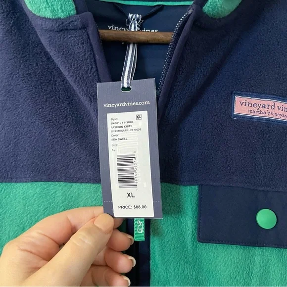 Vineyard Vines NWT Green and Navy Fleece Jacket Boys XL - Picture 3 of 4